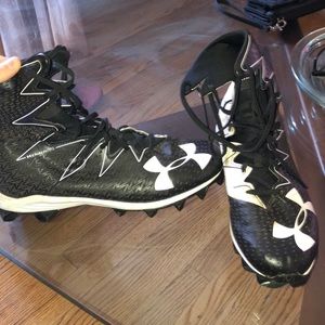 under armour lacrosse/ football cleats